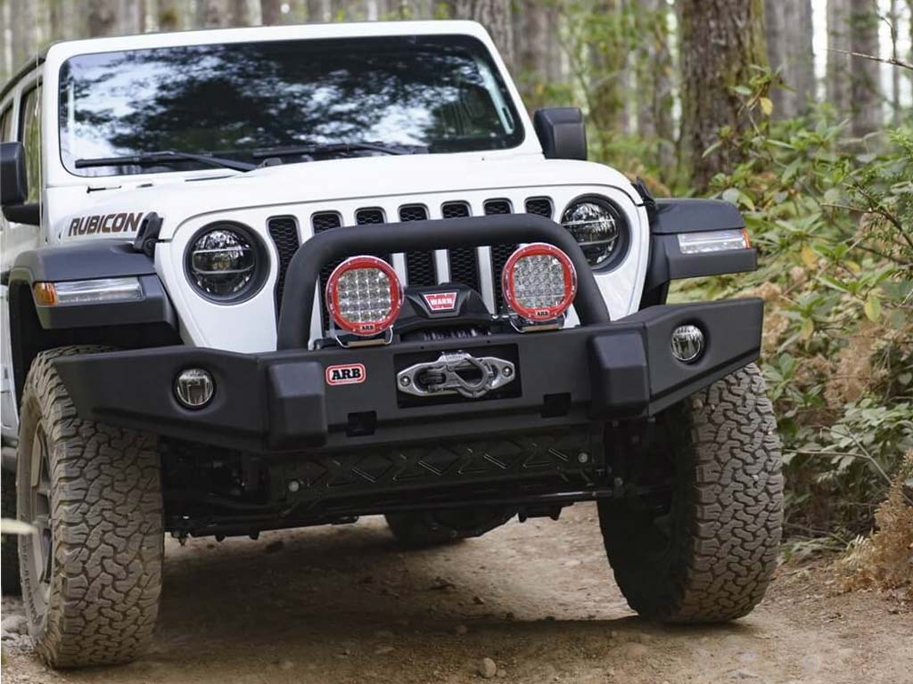 ARB Deluxe Bumper with Bull Bar for 2018-Current Jeep JL Wrangler and JT Gladiator - Image 3