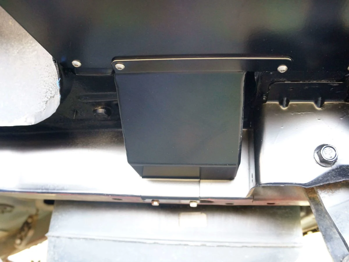 Rusty's Rear Corner Cut Fuel Line Cover - Image 2