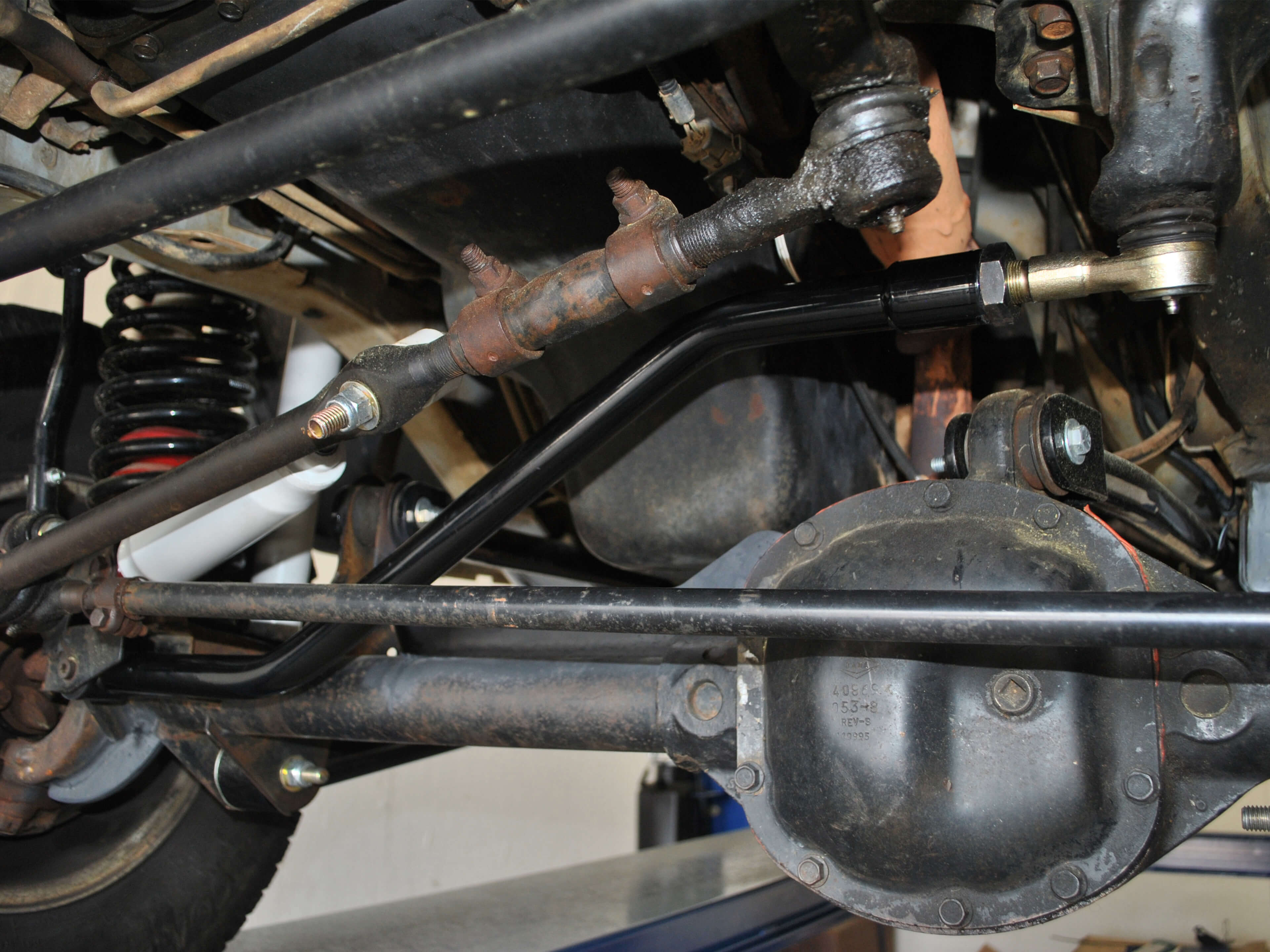 Rusty's Adjustable Front Track Bar - 0-2" Lift (TJ, XJ, ZJ) - Image 2