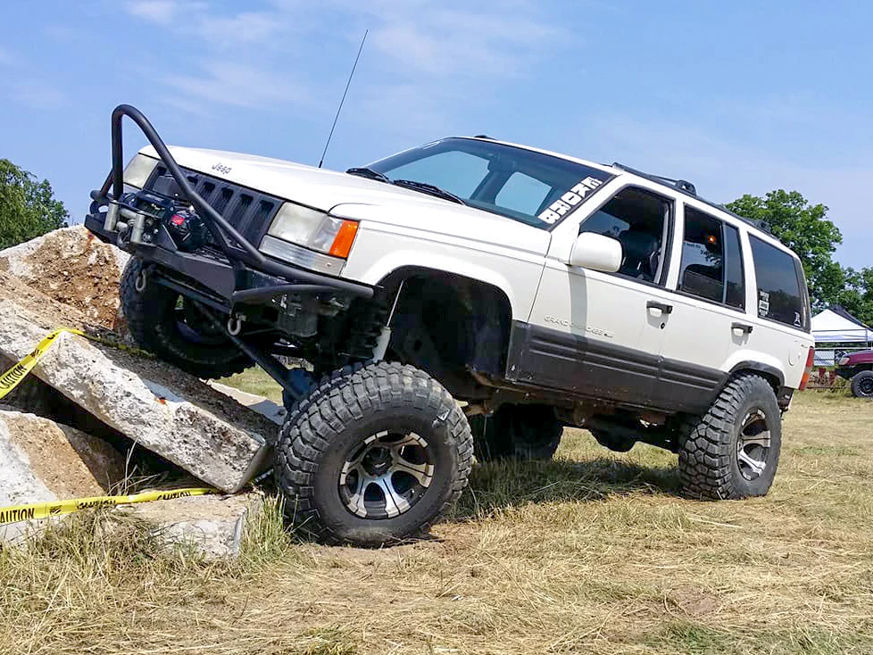 Rusty's ZJ Grand Cherokee Long Travel Upgrade - Image 2
